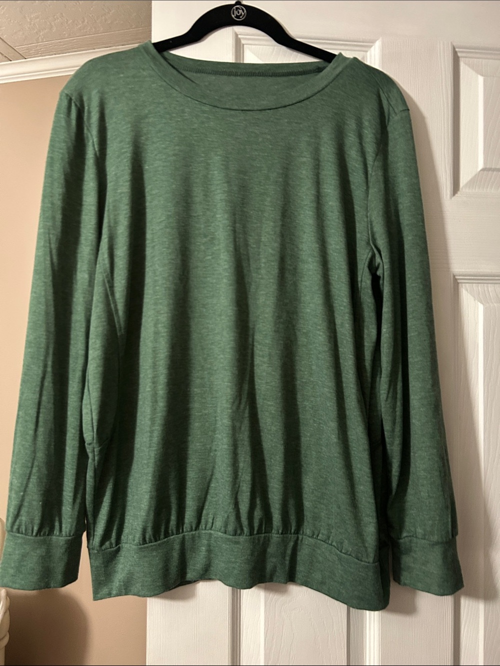 Relaxed Green Long-Sleeve Tunic Top